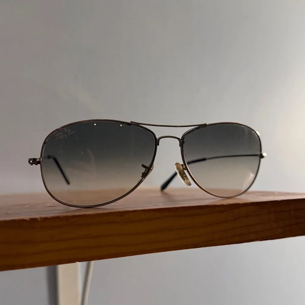 Ray-Ban Men’s Aviator Sunglasses - Picture 3 of 6